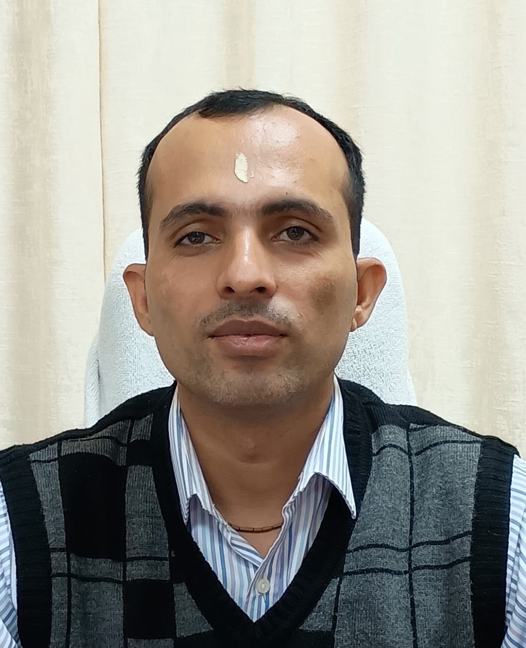 Dr. Nitesh Kumar